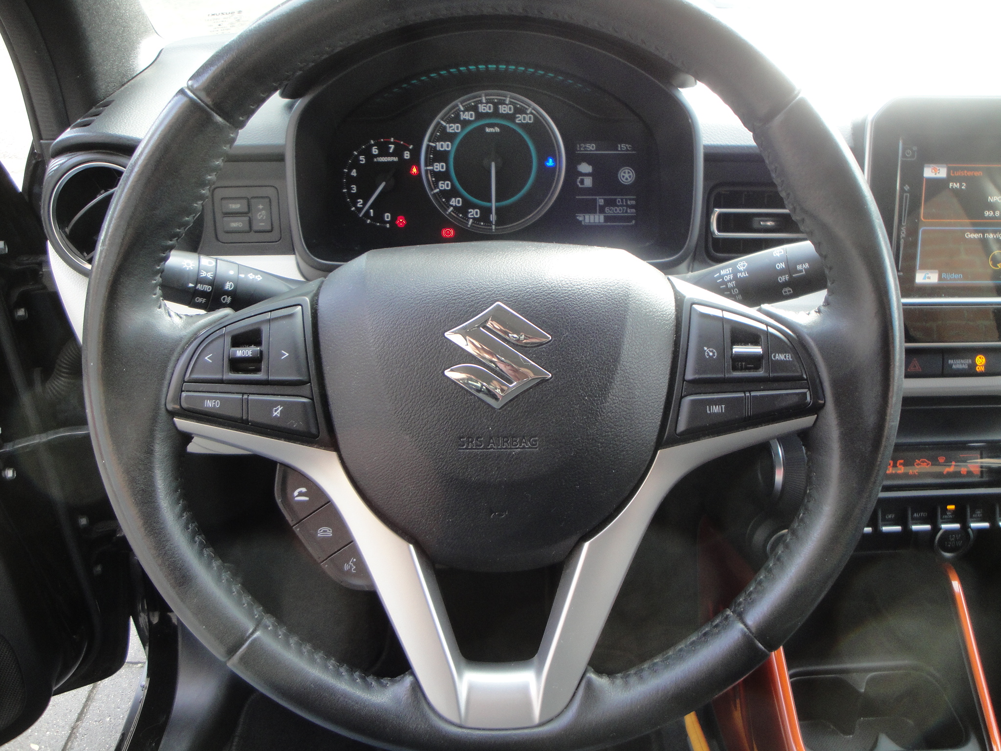 Suzuki Ignis 1.2 5-Drs, Style Smart Hybrid met o.a. Audio, Nav., A-uitrij-cam., Cruise- & Climate-Contr., Keyless-Entry, Verw. V-stoelen, etc. etc. - Thumbnail 15