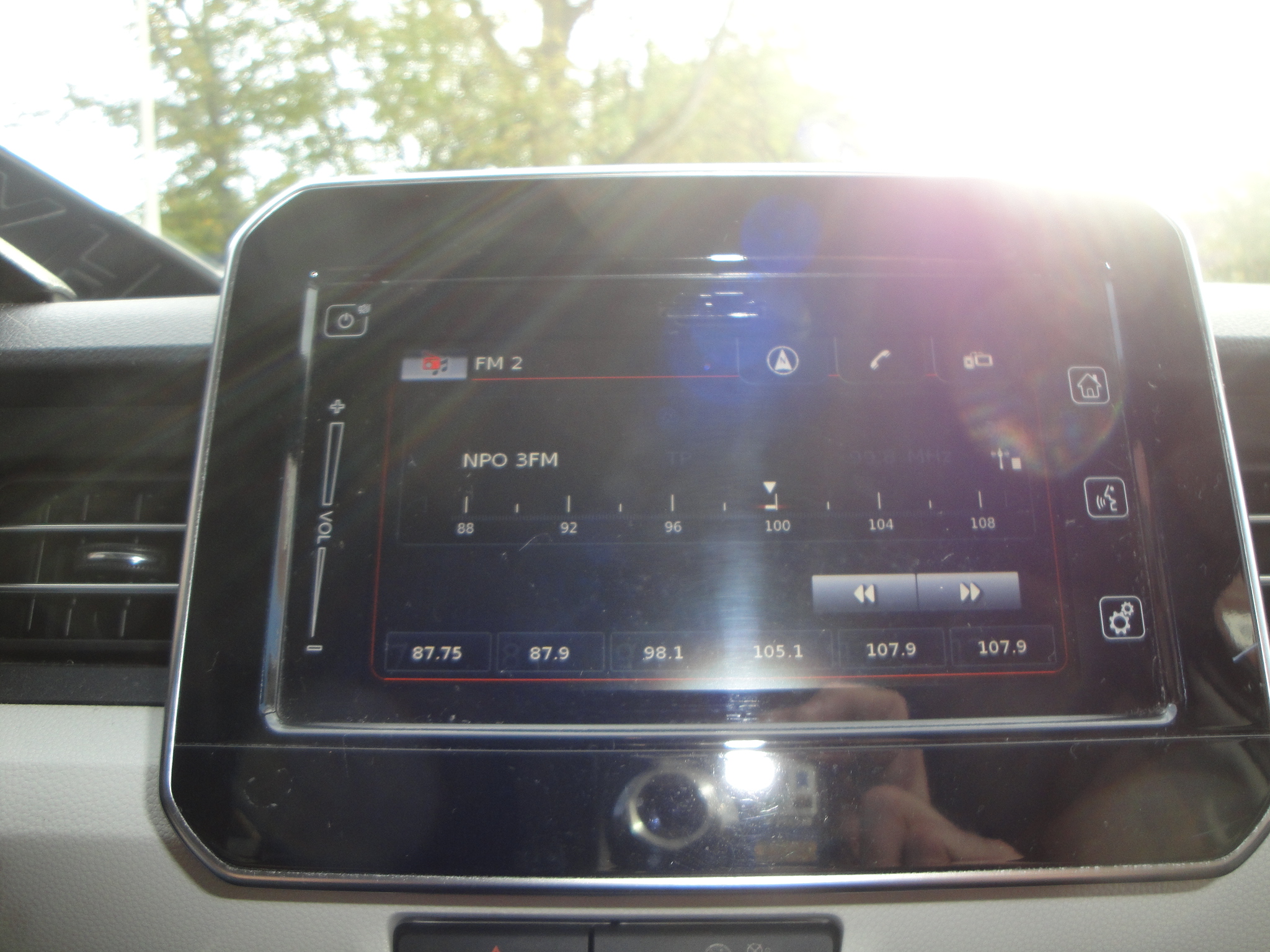 Suzuki Ignis 1.2 5-Drs, Style Smart Hybrid met o.a. Audio, Nav., A-uitrij-cam., Cruise- & Climate-Contr., Keyless-Entry, Verw. V-stoelen, etc. etc. - Thumbnail 18